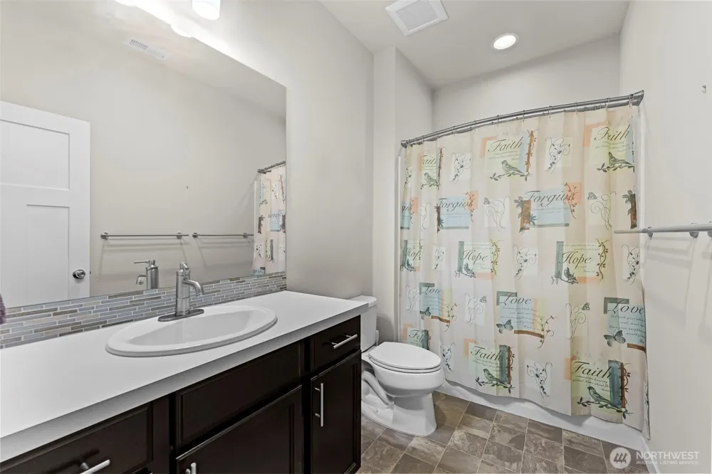 4956 Castleton Road SW Port Orchard, WA 98367