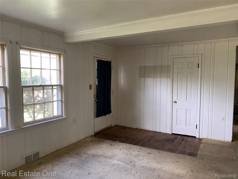 35437 Stellwagen Street Wayne City, MI 48184