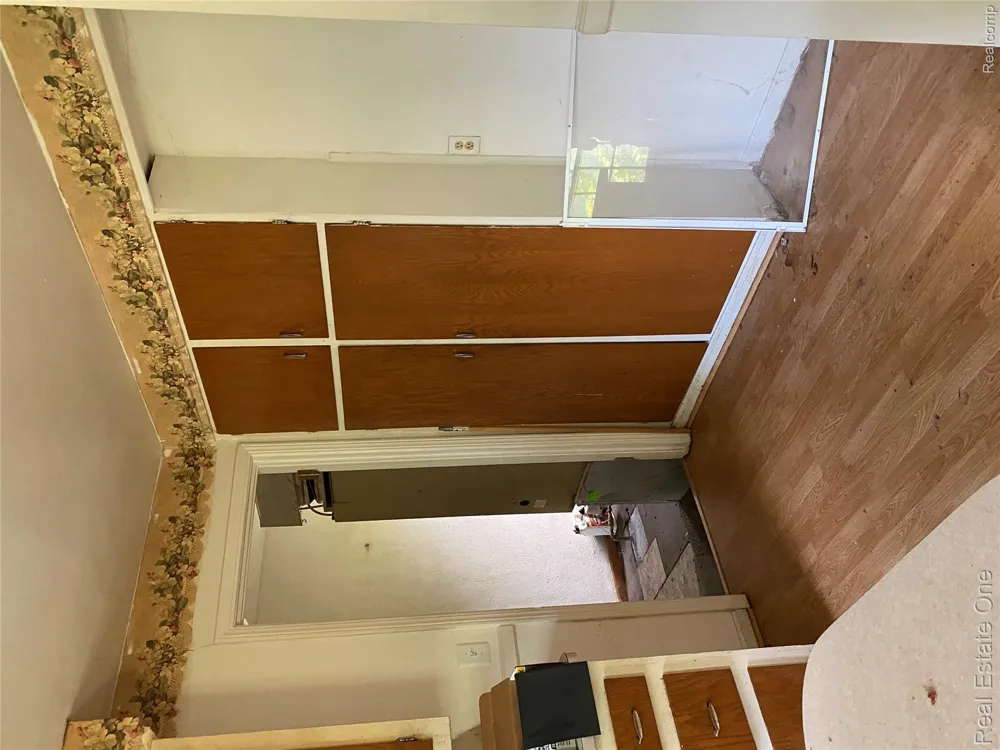 35437 Stellwagen Street Wayne City, MI 48184