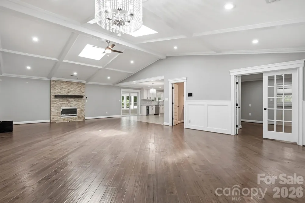 14010 Mareshead Lane Matthews, NC 28105