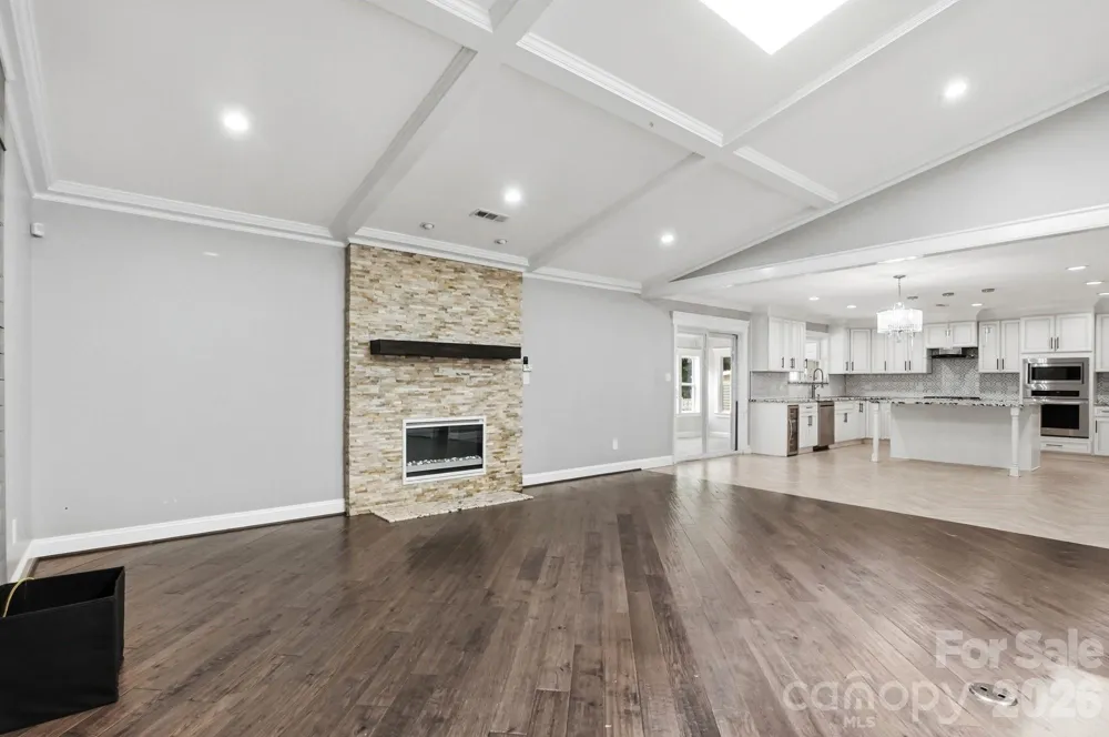 14010 Mareshead Lane Matthews, NC 28105