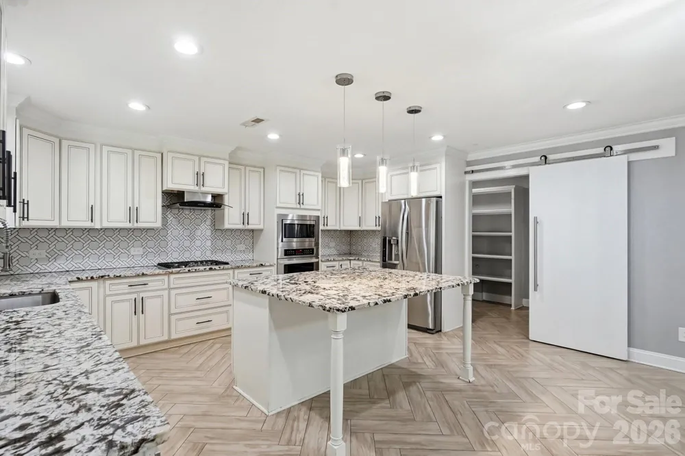 14010 Mareshead Lane Matthews, NC 28105