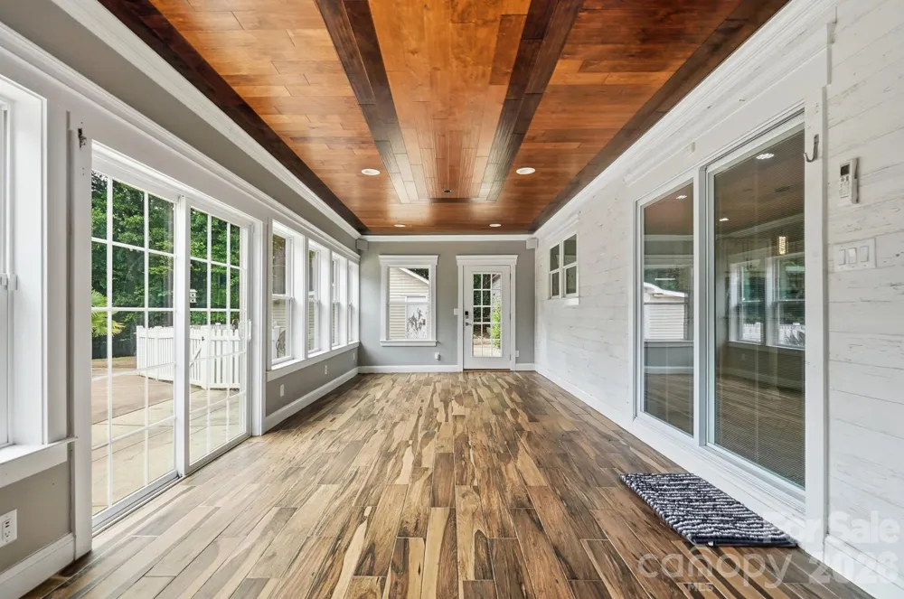 14010 Mareshead Lane Matthews, NC 28105