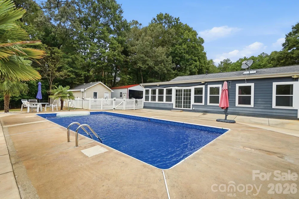 14010 Mareshead Lane Matthews, NC 28105