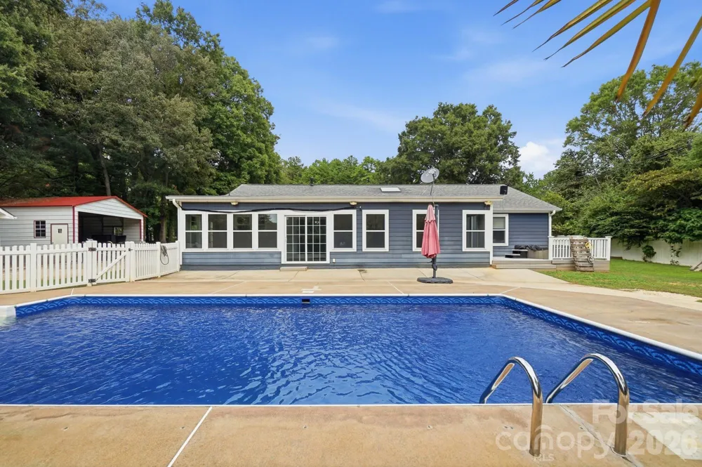 14010 Mareshead Lane Matthews, NC 28105