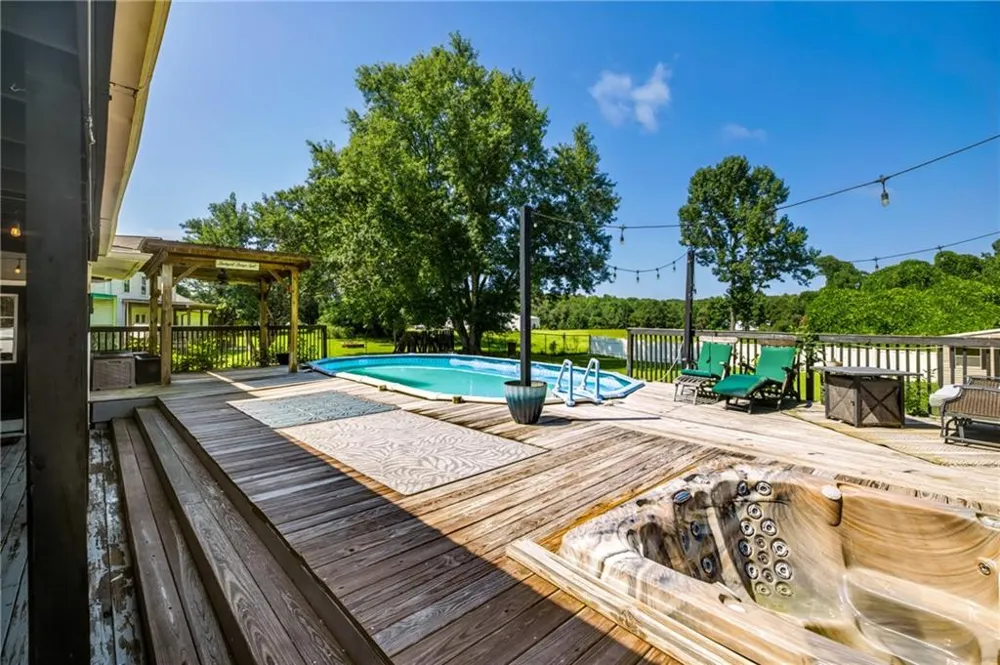 365 Timber Mill Circle Carrollton, GA 30116