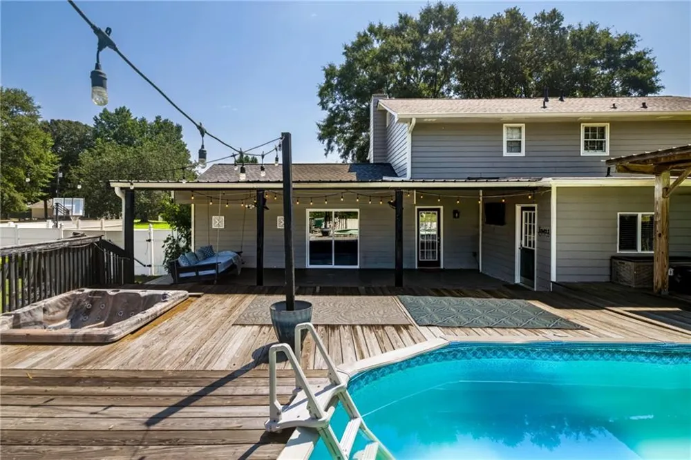 365 Timber Mill Circle Carrollton, GA 30116