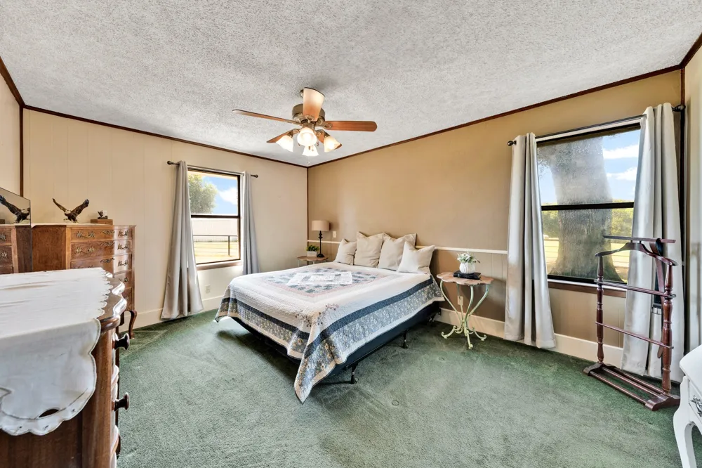 8727 S Fm 69 Como, TX 75431
