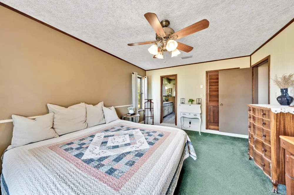 8727 S Fm 69 Como, TX 75431