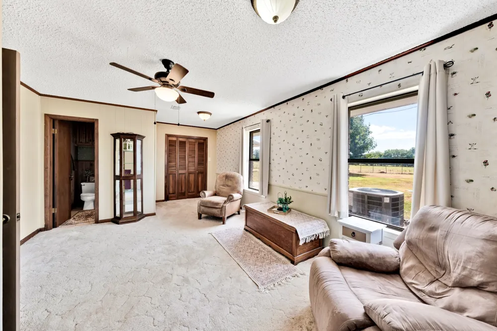 8727 S Fm 69 Como, TX 75431