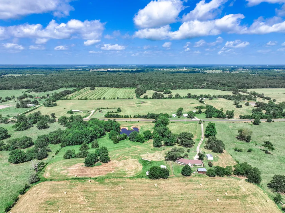 8727 S Fm 69 Como, TX 75431