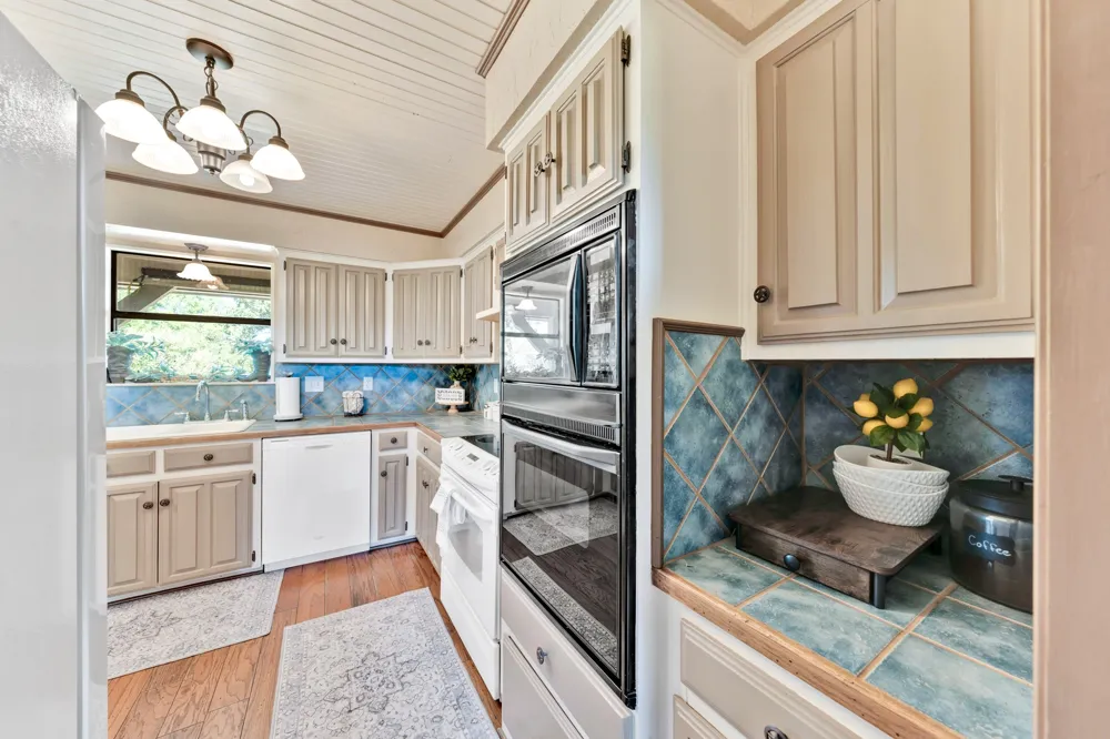 8727 S Fm 69 Como, TX 75431