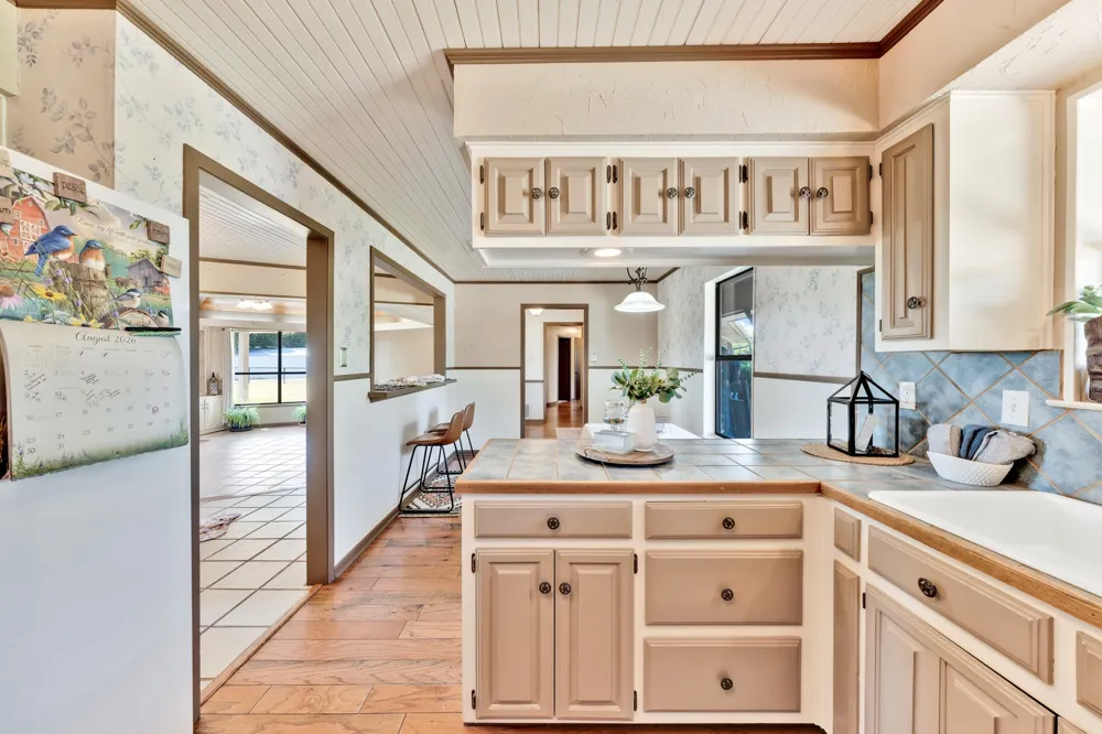 8727 S Fm 69 Como, TX 75431