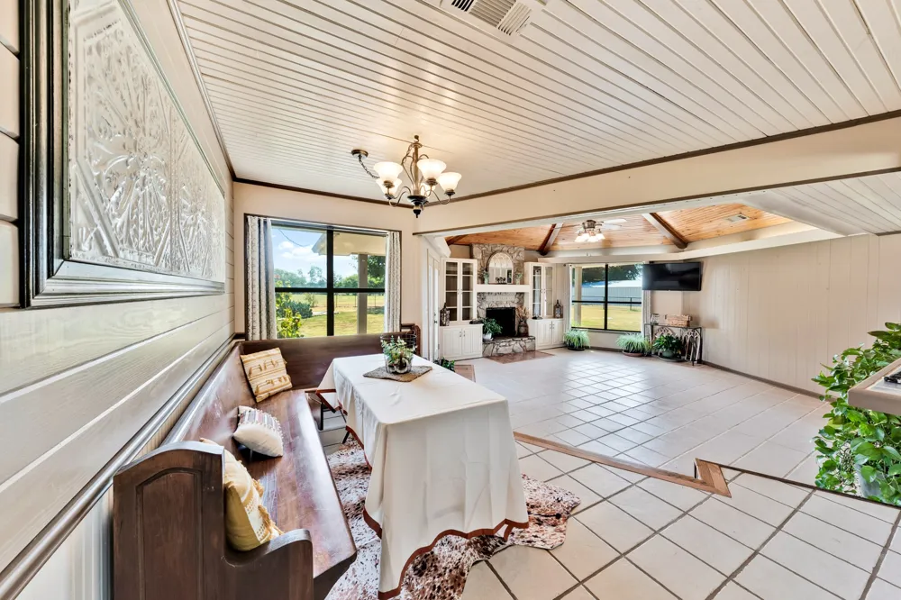 8727 S Fm 69 Como, TX 75431