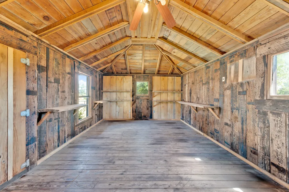 8727 S Fm 69 Como, TX 75431