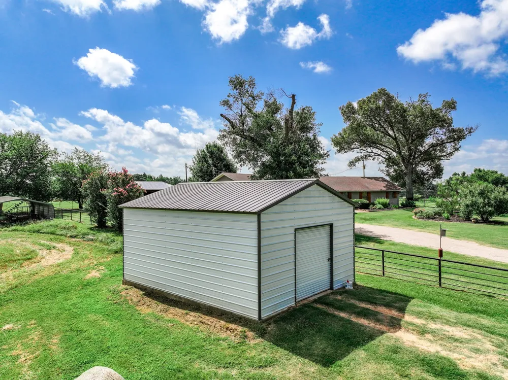 8727 S Fm 69 Como, TX 75431