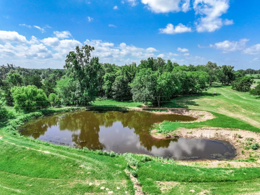 8727 S Fm 69 Como, TX 75431
