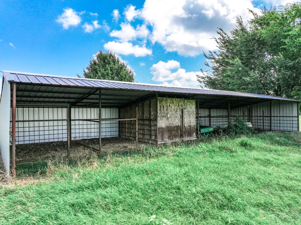 8727 S Fm 69 Como, TX 75431