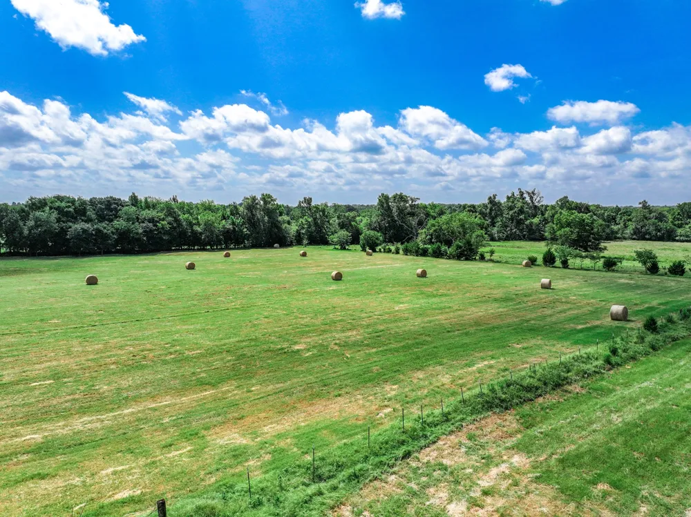 8727 S Fm 69 Como, TX 75431