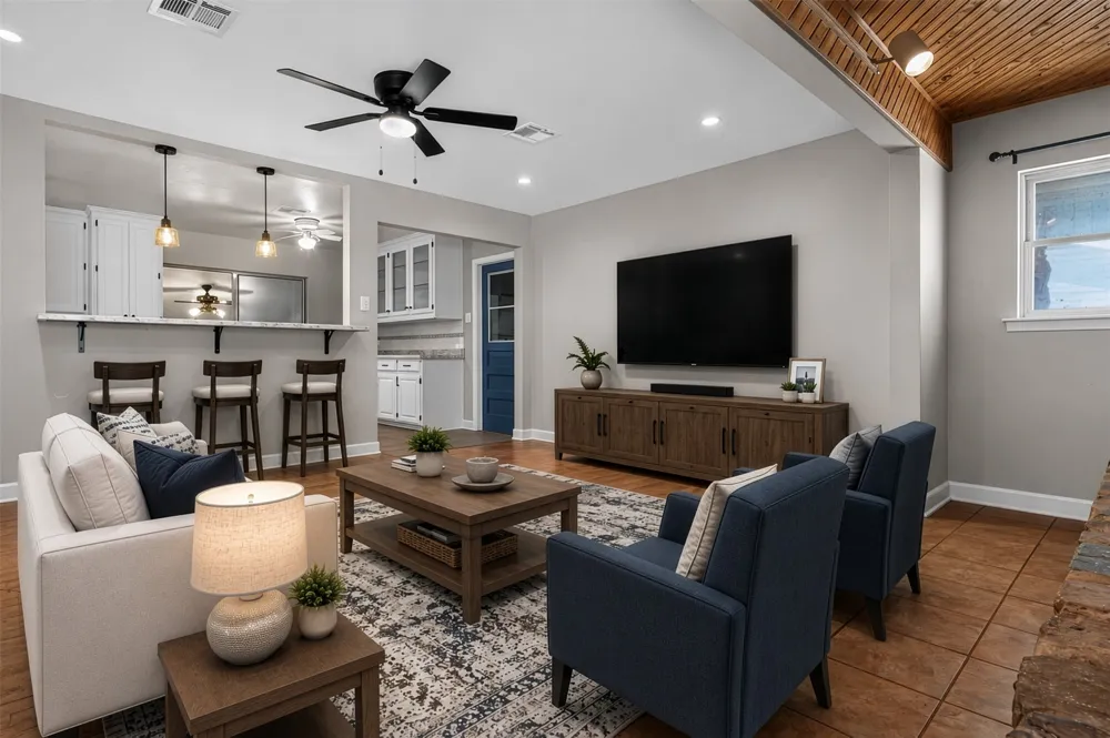 702 Rita Street Lacy Lakeview, TX 76705