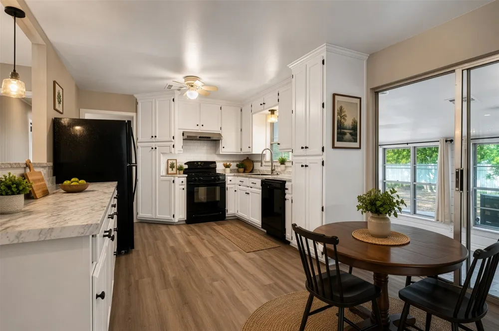 702 Rita Street Lacy Lakeview, TX 76705