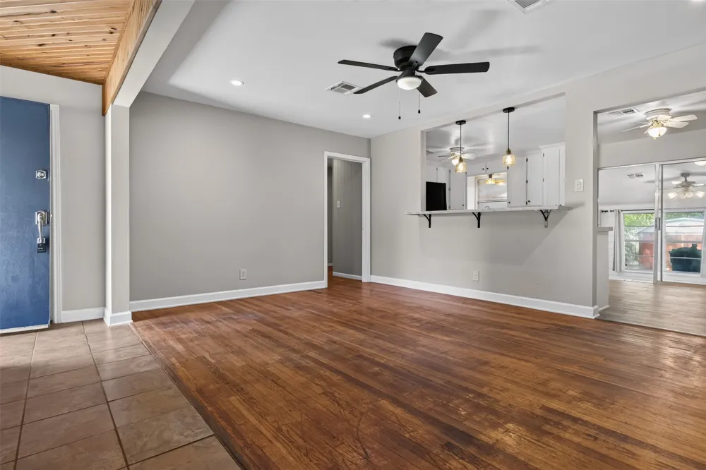 702 Rita Street Lacy Lakeview, TX 76705