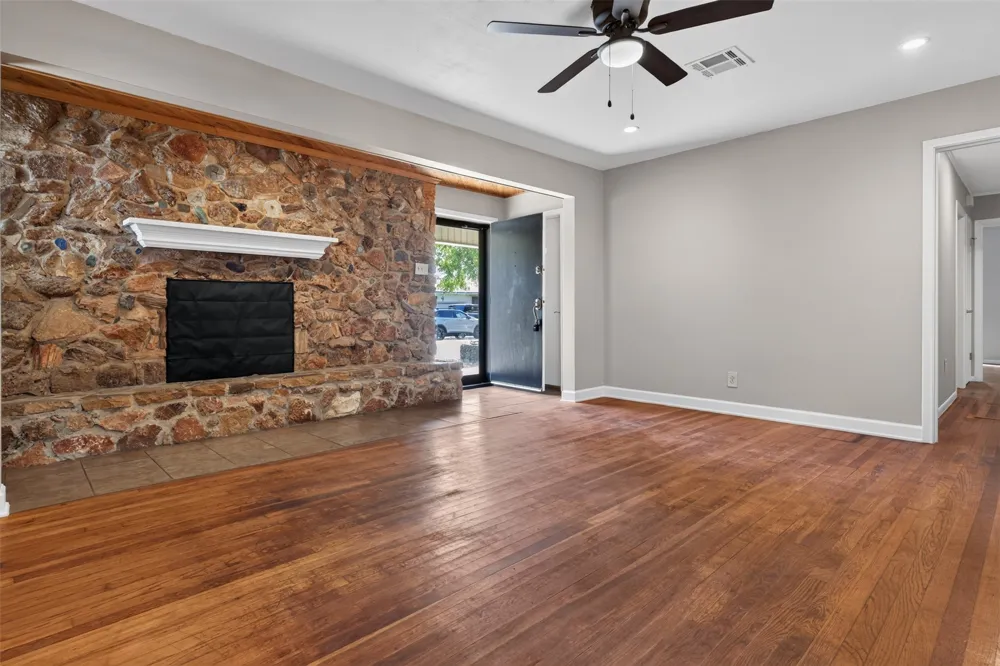 702 Rita Street Lacy Lakeview, TX 76705