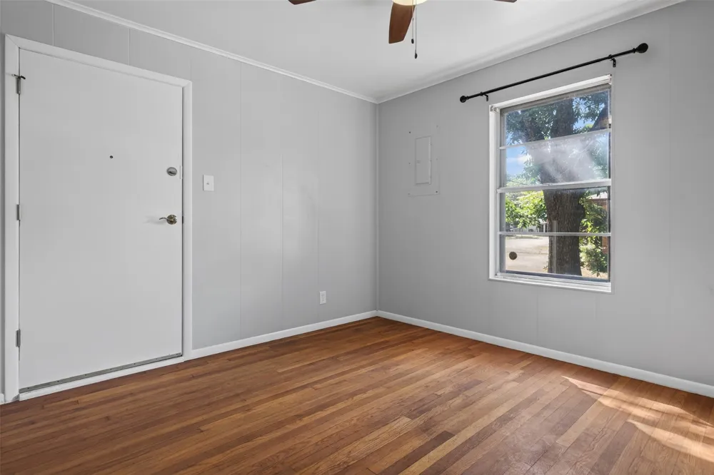 702 Rita Street Lacy Lakeview, TX 76705