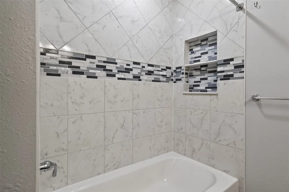 702 Rita Street Lacy Lakeview, TX 76705