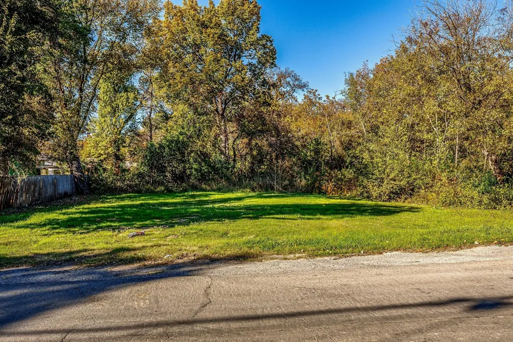 1815 Kingsley Drive Dallas, TX 75216