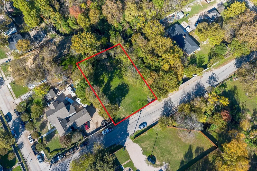 1815 Kingsley Drive Dallas, TX 75216