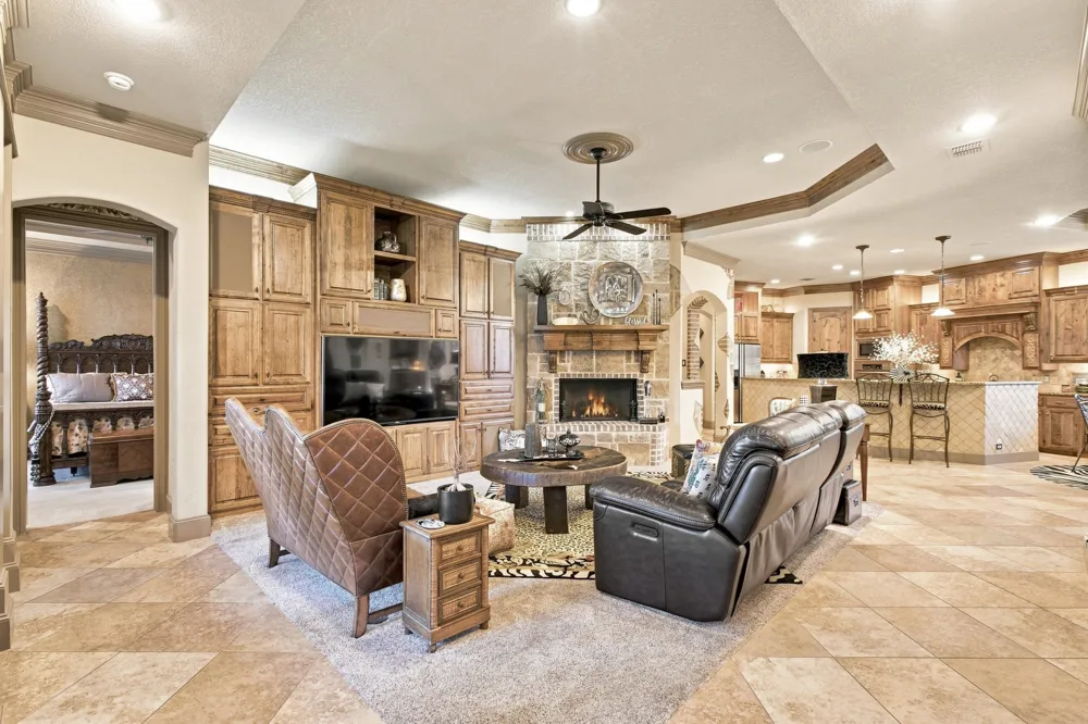 613 Sophie Lane Colleyville, TX 76034