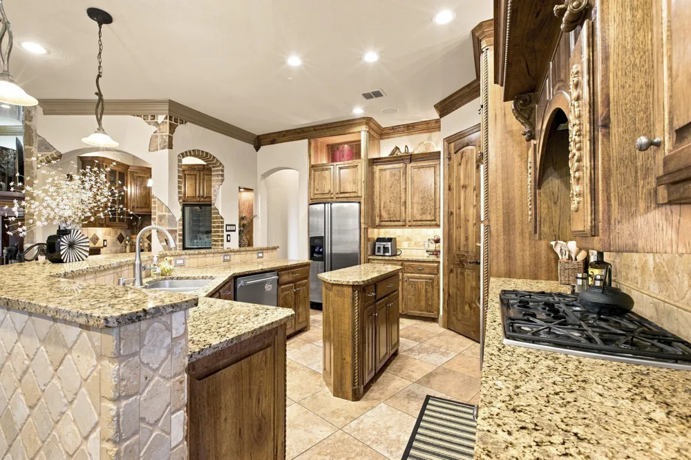 613 Sophie Lane Colleyville, TX 76034