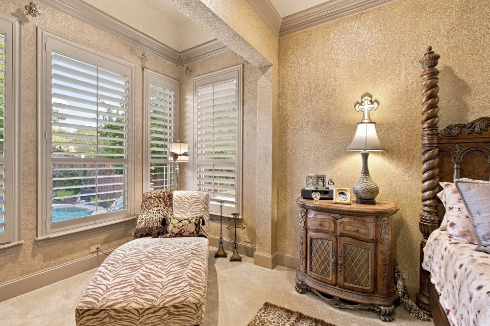 613 Sophie Lane Colleyville, TX 76034