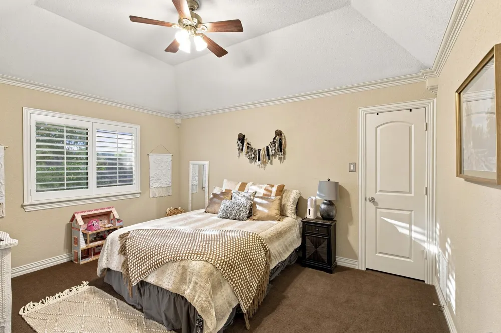 613 Sophie Lane Colleyville, TX 76034