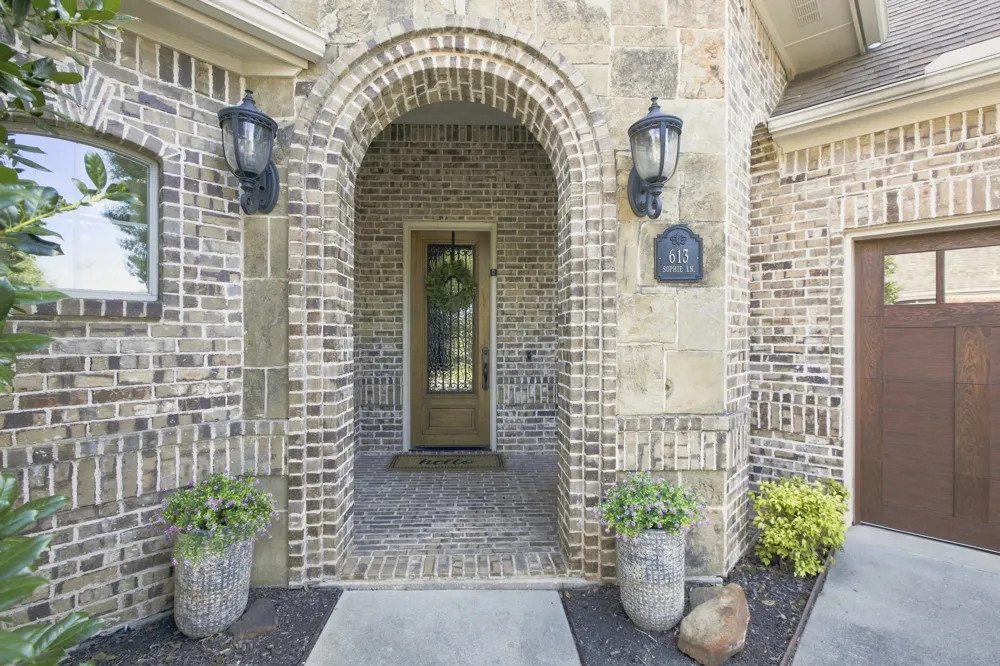 613 Sophie Lane Colleyville, TX 76034