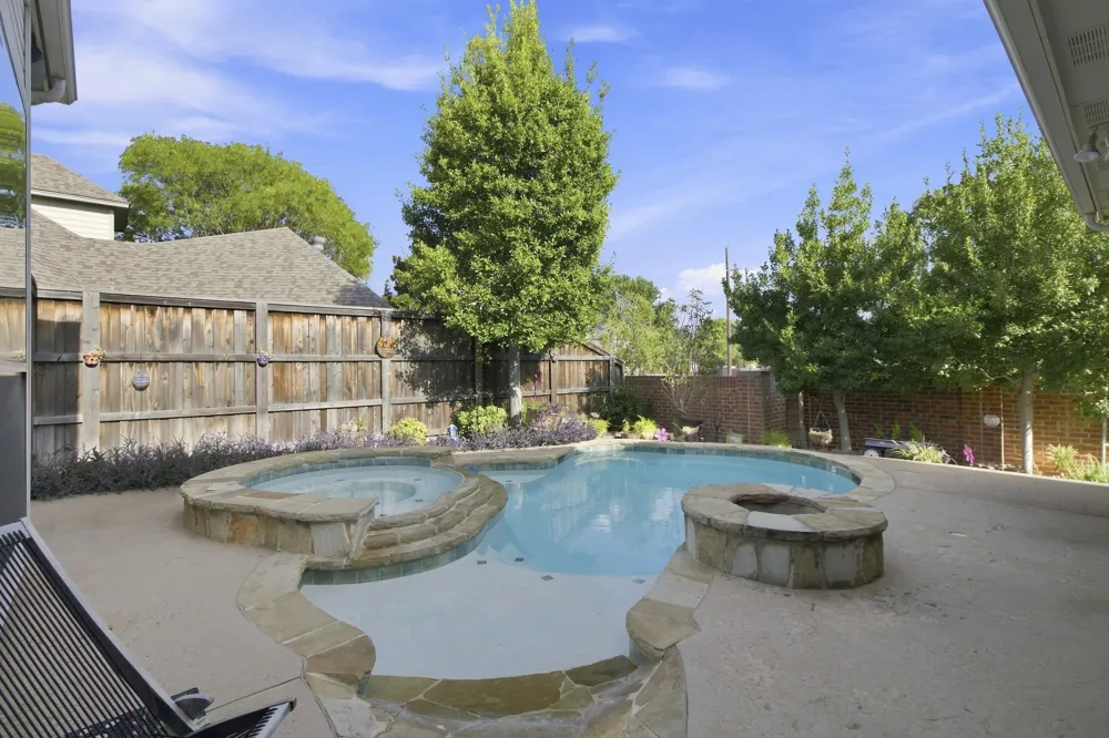 613 Sophie Lane Colleyville, TX 76034