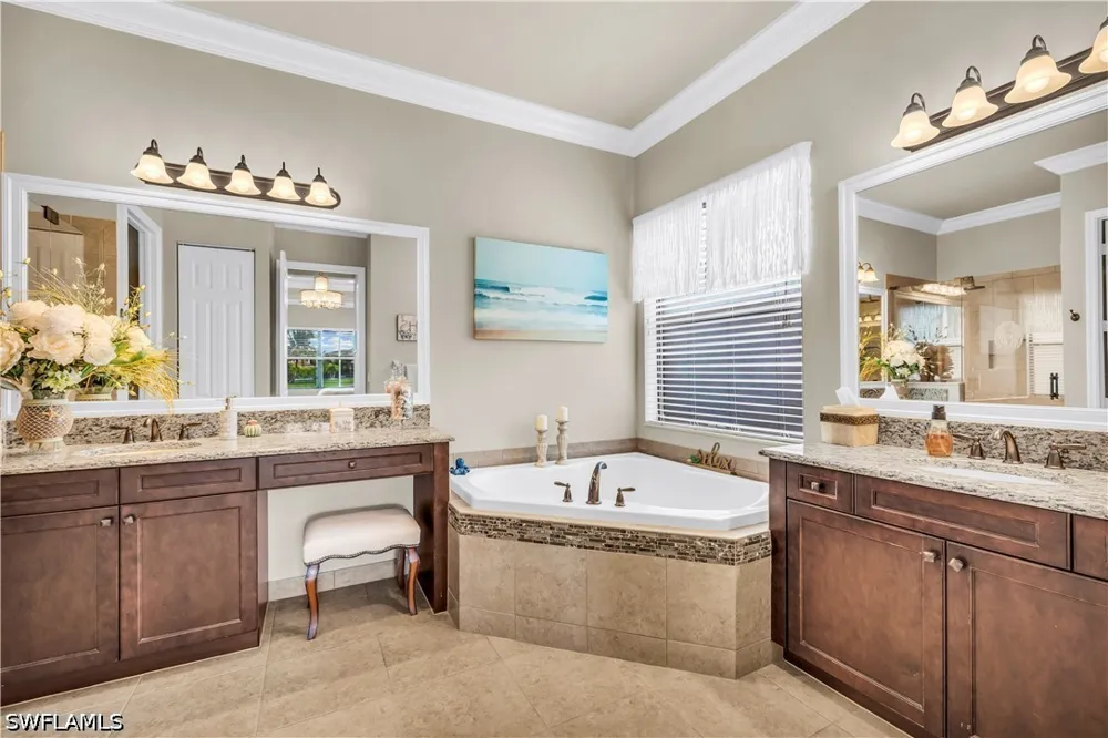 Amelia Way Naples, FL 34119