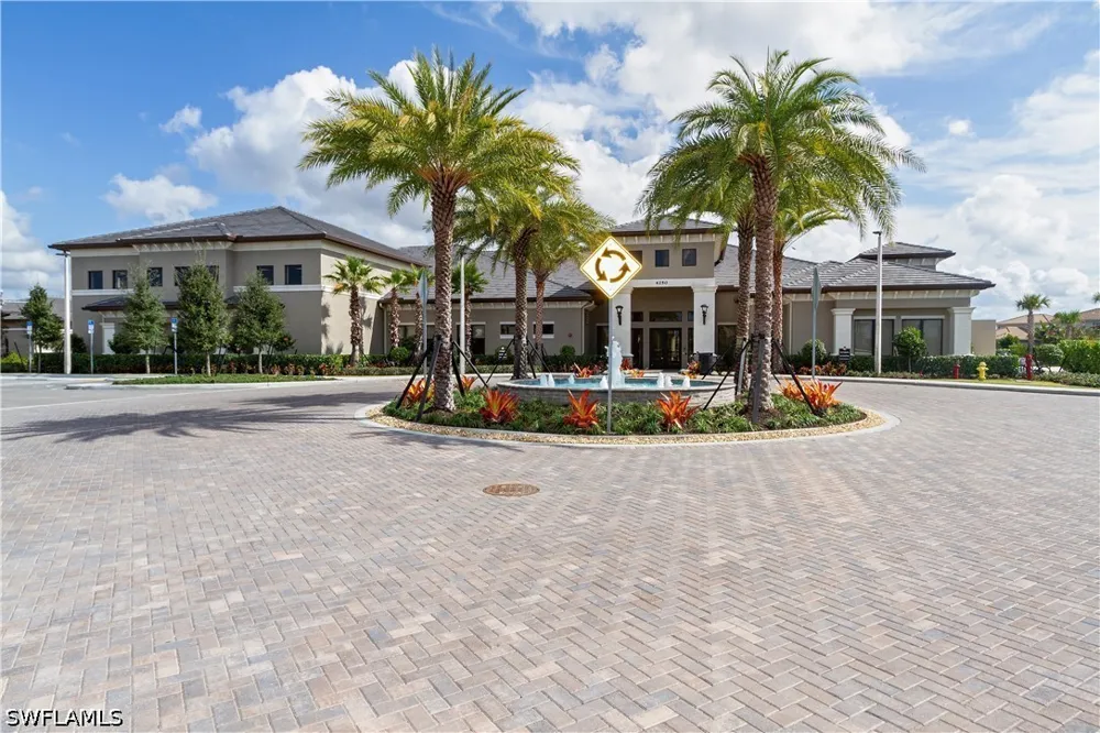 Amelia Way Naples, FL 34119