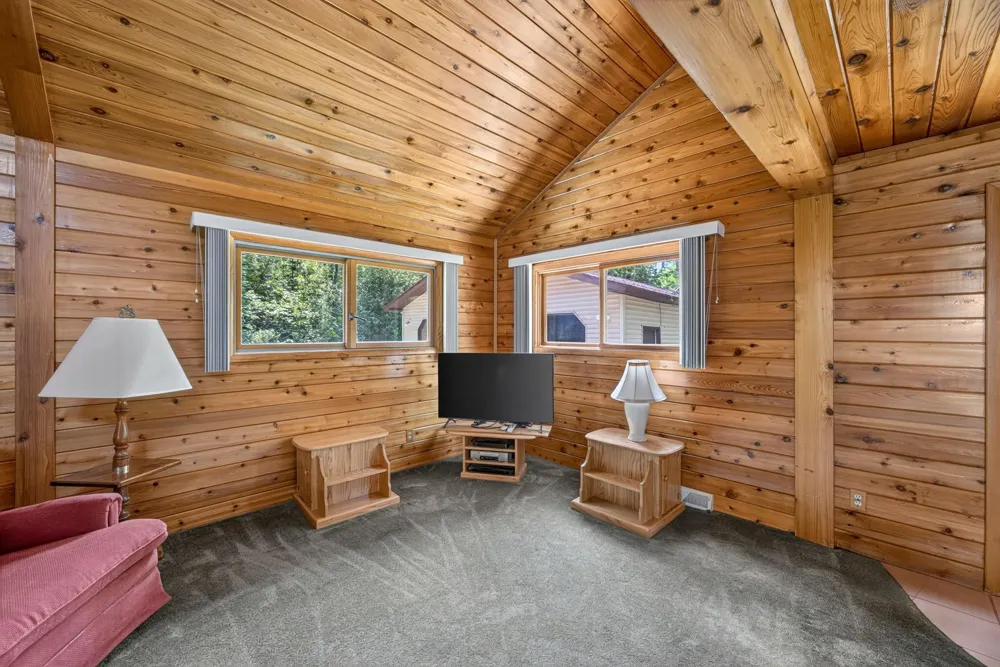 19706 20 Mile Road Burdell Township, MI 49688