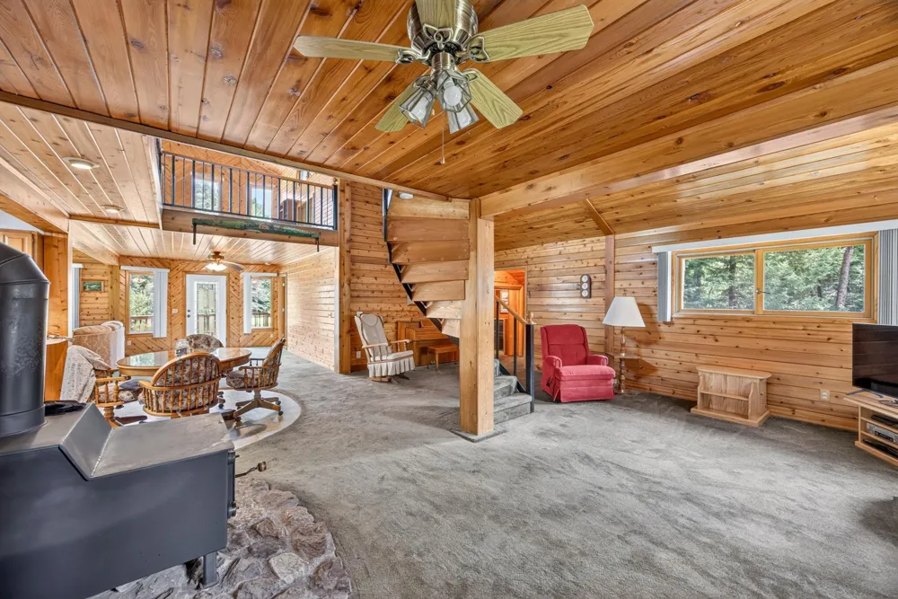 19706 20 Mile Road Burdell Township, MI 49688