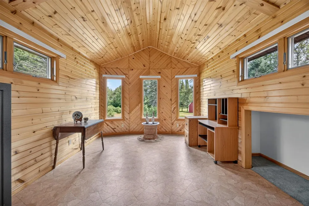 19706 20 Mile Road Burdell Township, MI 49688