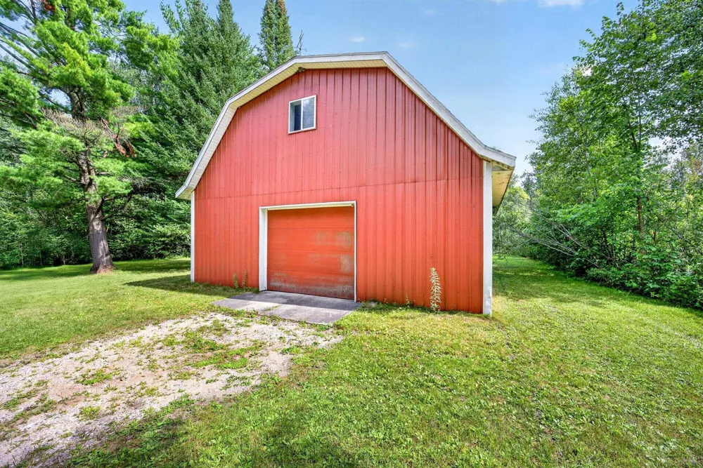 19706 20 Mile Road Burdell Township, MI 49688