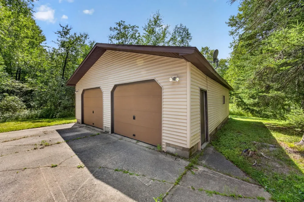 19706 20 Mile Road Burdell Township, MI 49688