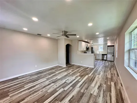 8517 HIGHLAND AVENUE