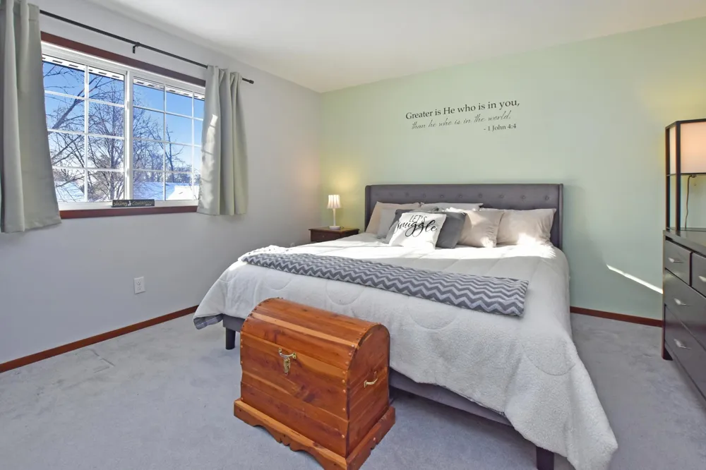 1860 Mcmenemy Street #I Maplewood, MN 55117