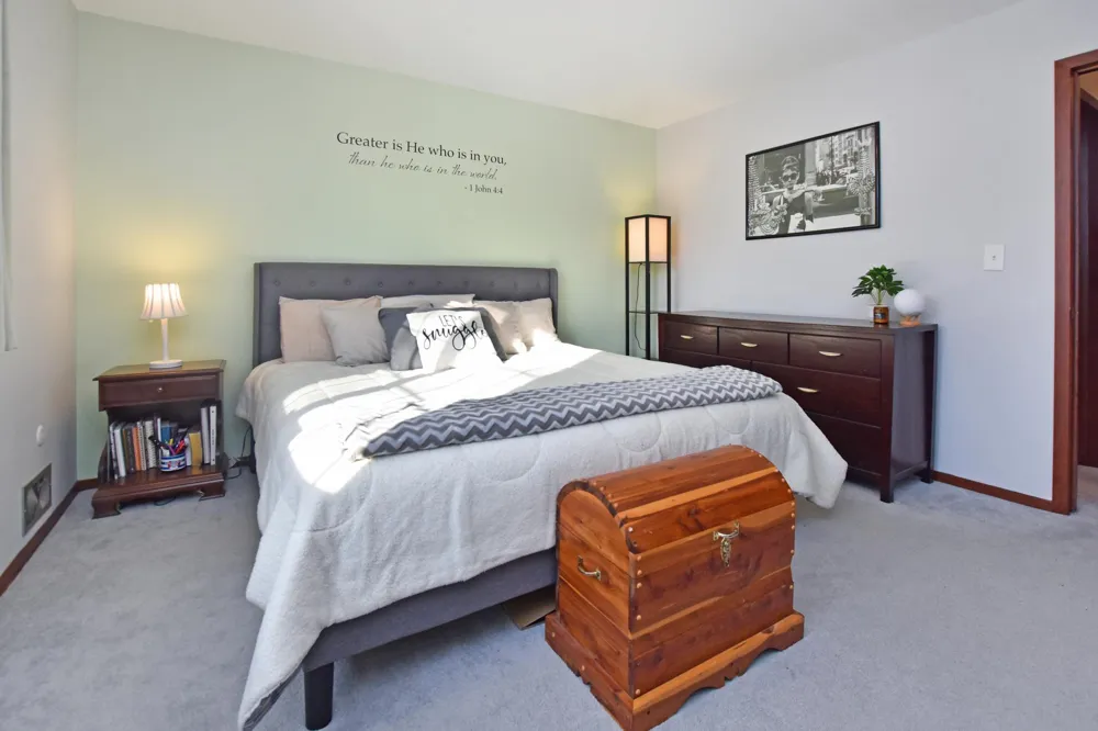 1860 Mcmenemy Street #I Maplewood, MN 55117