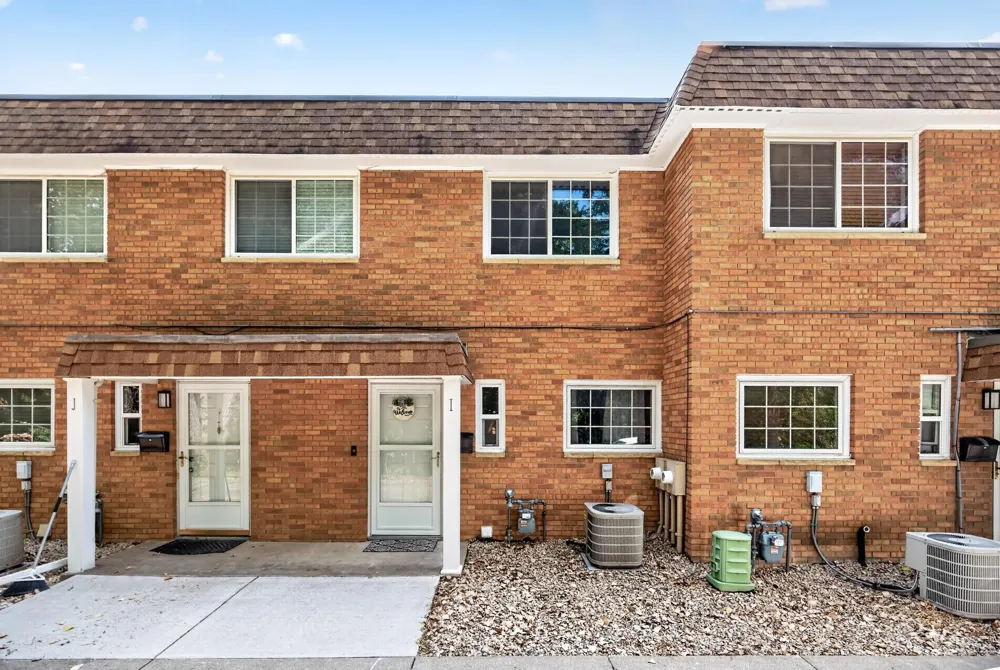 1860 Mcmenemy Street #I Maplewood, MN 55117