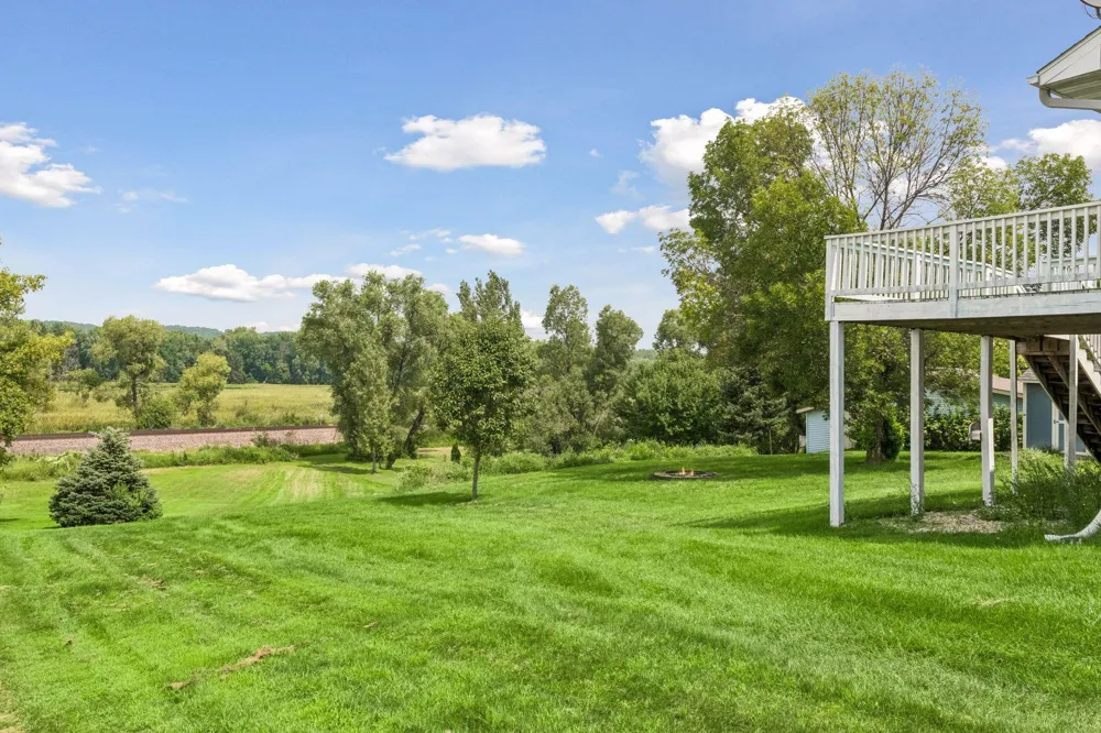 1118 W State Street Belle Plaine, MN 56011