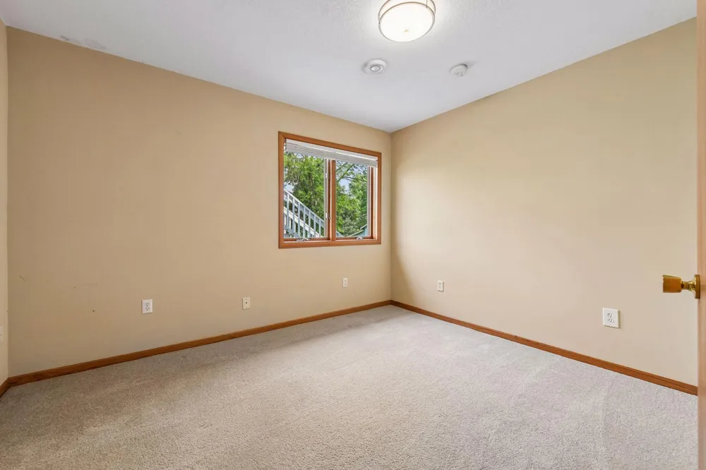 1118 W State Street Belle Plaine, MN 56011